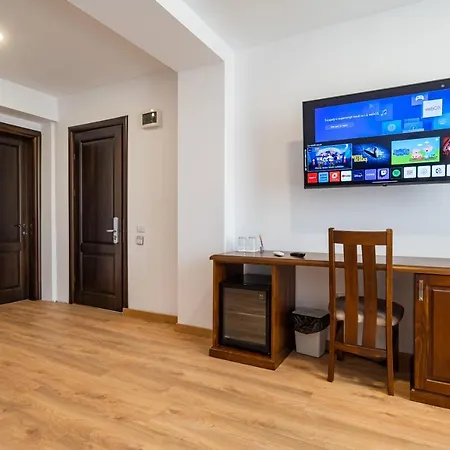 Voyager 3* Năvodari